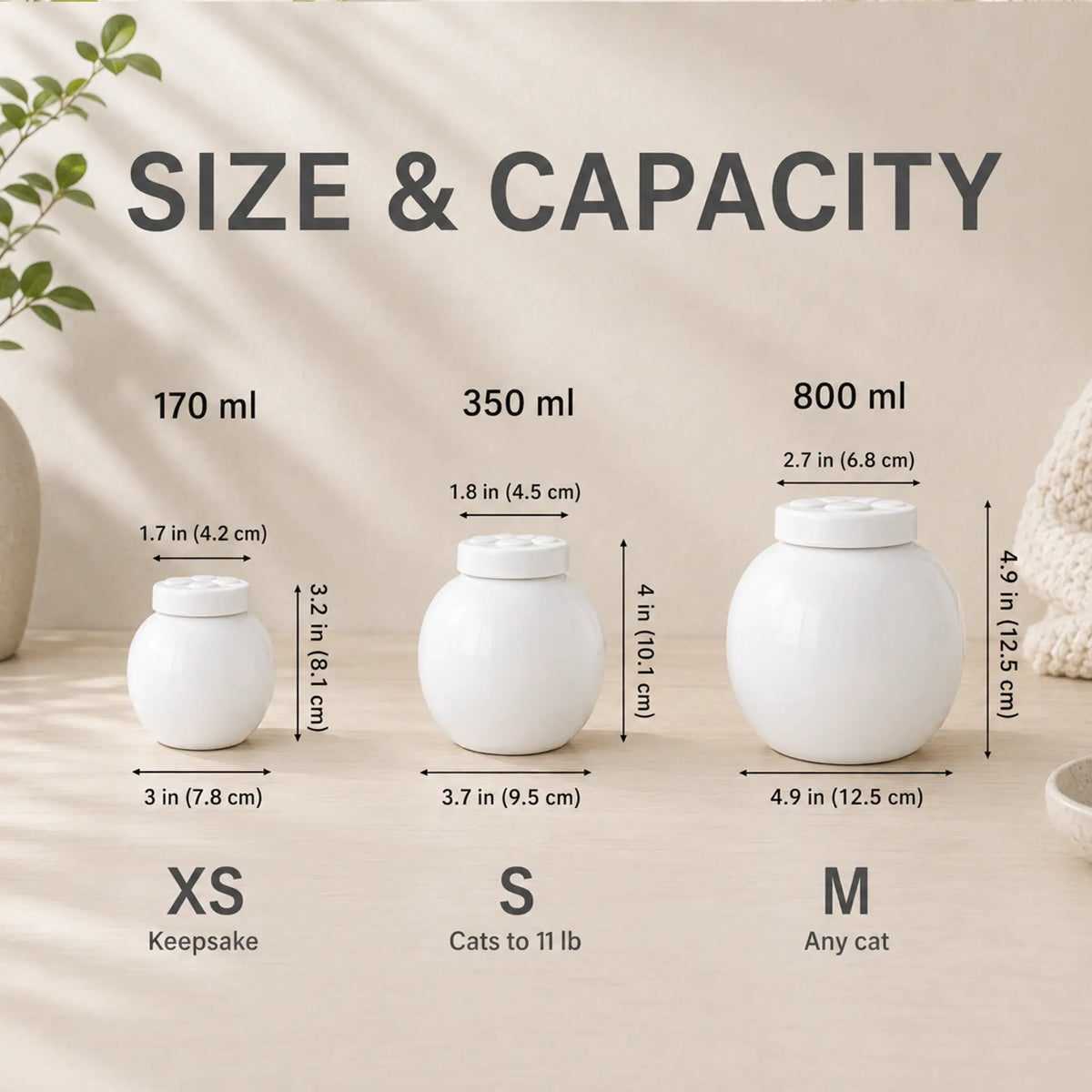 Cat urn size guide comparing XS, S and M jars with heights from 3.2 to 4.9 in (8.1–12.5 cm) side by side